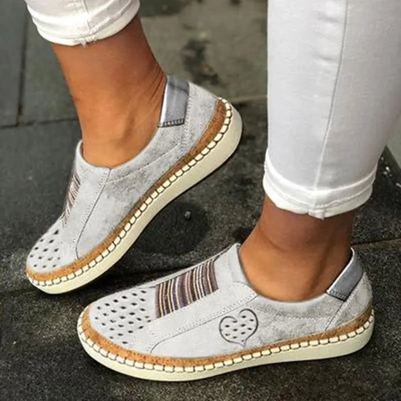 Women's Heart Design Flat Casual Shoes - Comfortable Breathable Footwear
