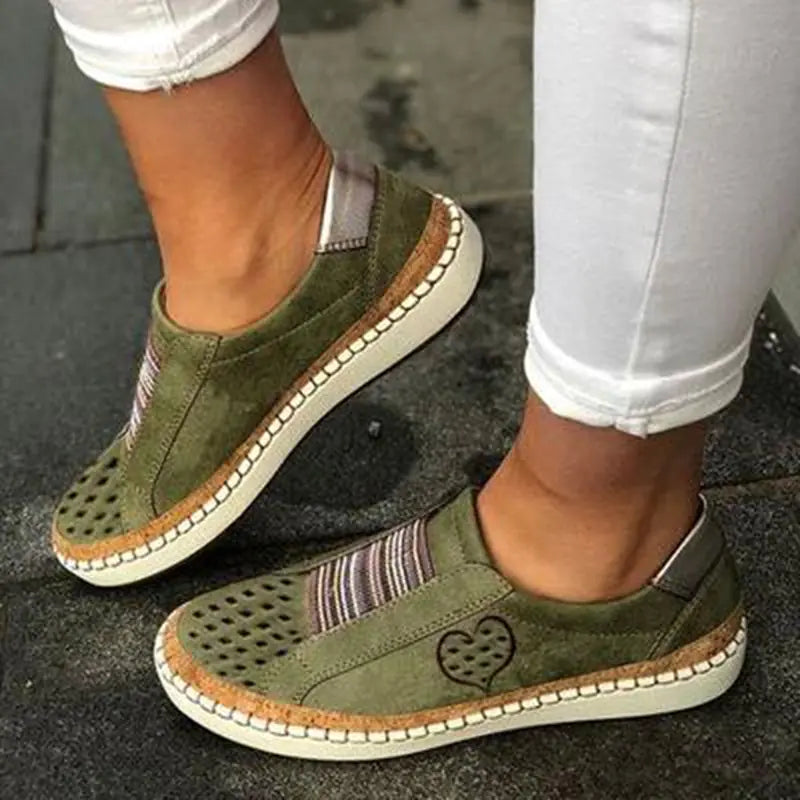 Women's Heart Design Flat Casual Shoes - Comfortable Breathable Footwear