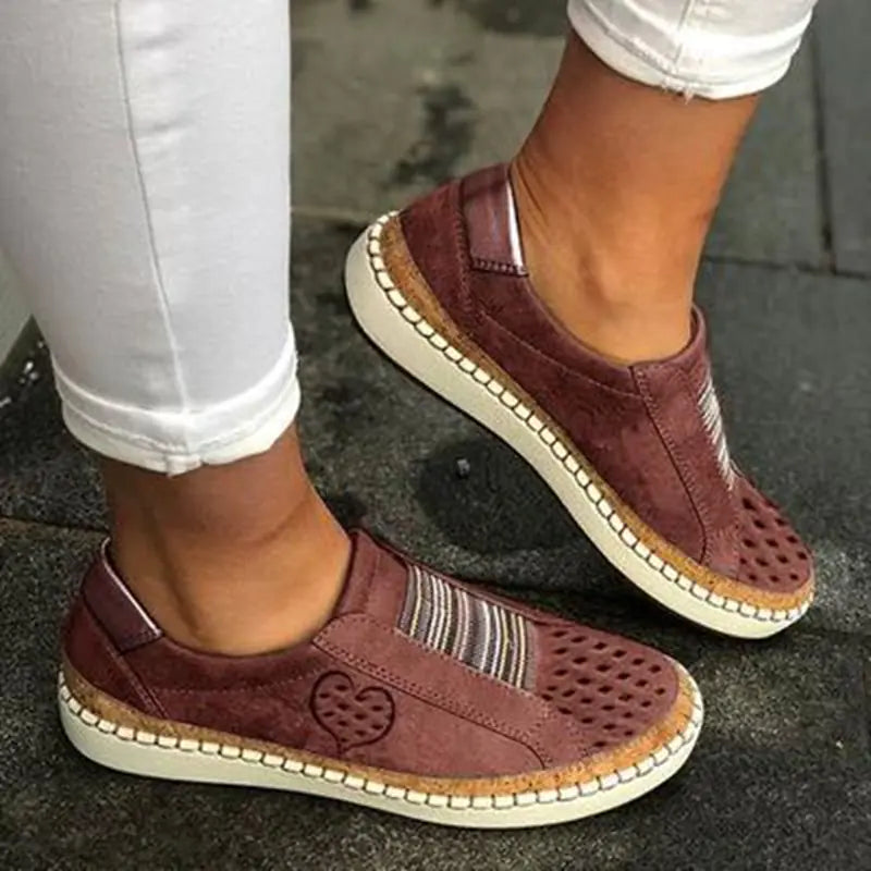Women's Heart Design Flat Casual Shoes - Comfortable Breathable Footwear