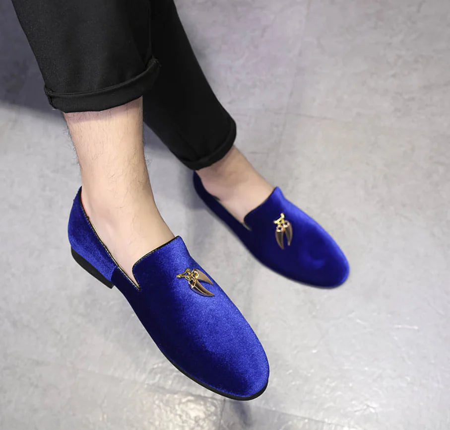 Men's Casual Loafers with Metal Pendant - Stylish Slip-On Dress Shoes