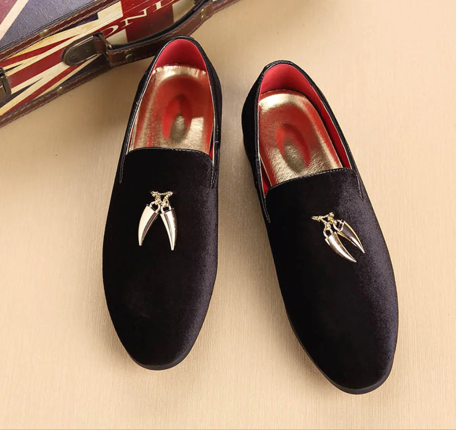 Men's Casual Loafers with Metal Pendant - Stylish Slip-On Dress Shoes