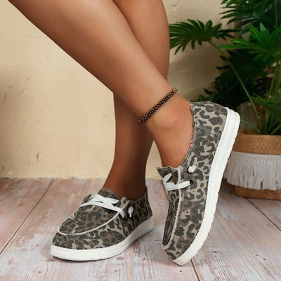 Women's Lightweight Canvas Slip-On Shoes - Casual Comfort Sneakers - Gotaar